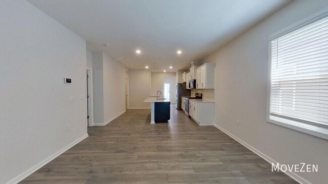 Building Photo - 553 Haywood Glen Dr