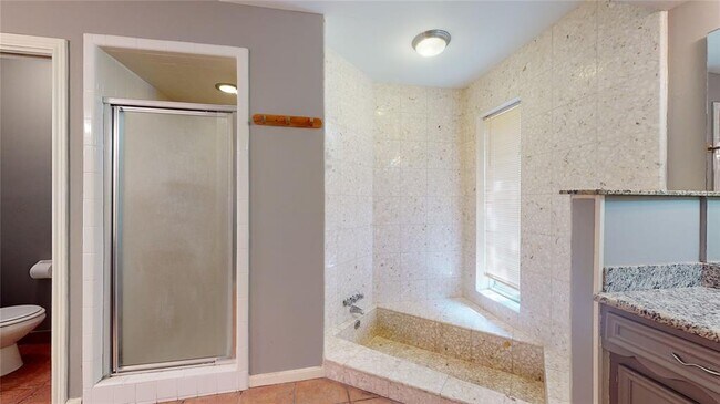 Building Photo - 12618 Misty Valley Dr