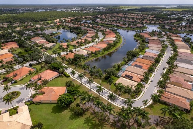 Building Photo - ** REFLECTION LAKES ** 4 BED / 2 BATH - POOL HOME - UNFURNISHED - ANNUAL RENTAL