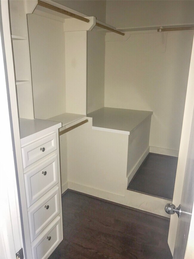 Building Photo - 1019 Bonner St