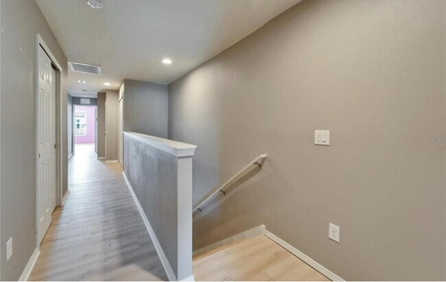 Building Photo - 8842 turnstone Dr