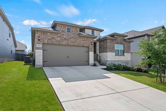 Building Photo - 1020 Highland Vista