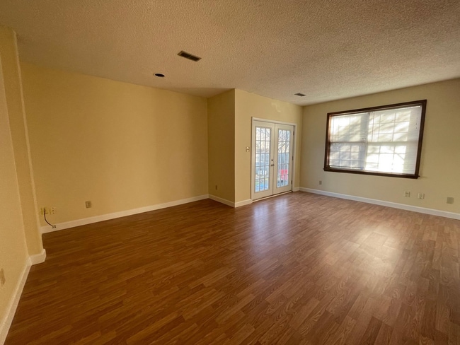 Building Photo - 45746 Military Ln