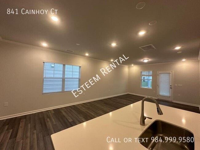 Building Photo - 841 Cainhoy Ct