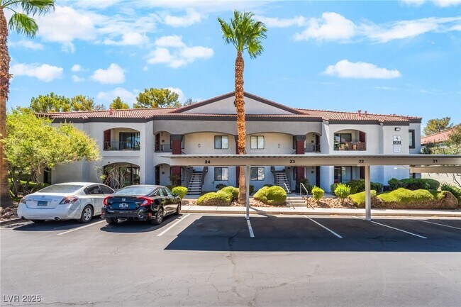 Building Photo - 950 Seven Hills Dr