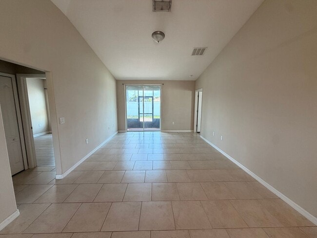 Building Photo - Conveniently Located 3BR Home in Port Orange Plantation