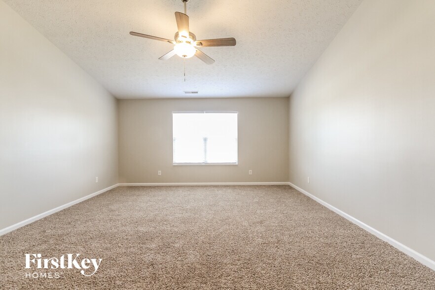 Building Photo - 7250 Pipestone Dr