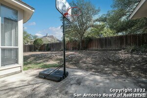 Building Photo - 21122 Balmoral Pl