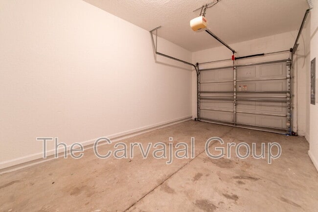 Building Photo - 1017 Enclair St