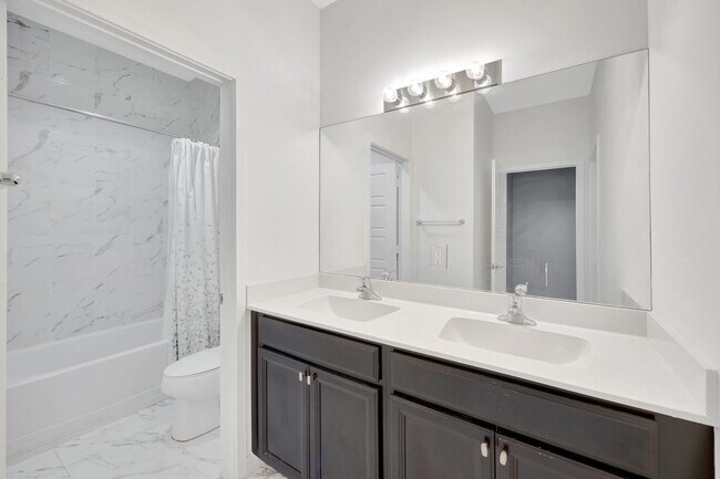 Building Photo - 17624 SW 149th Pl