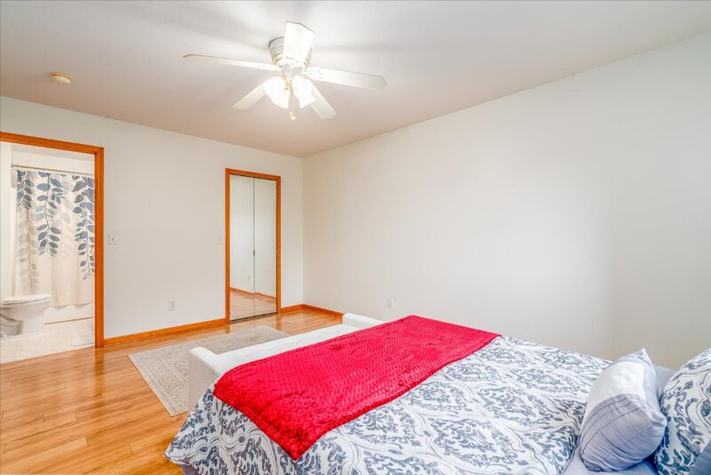 Building Photo - 45969 Tallgrass Ct