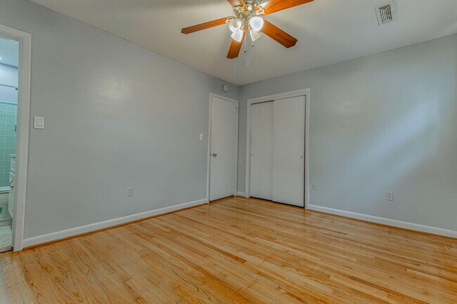 Building Photo - 1452 Birthright St