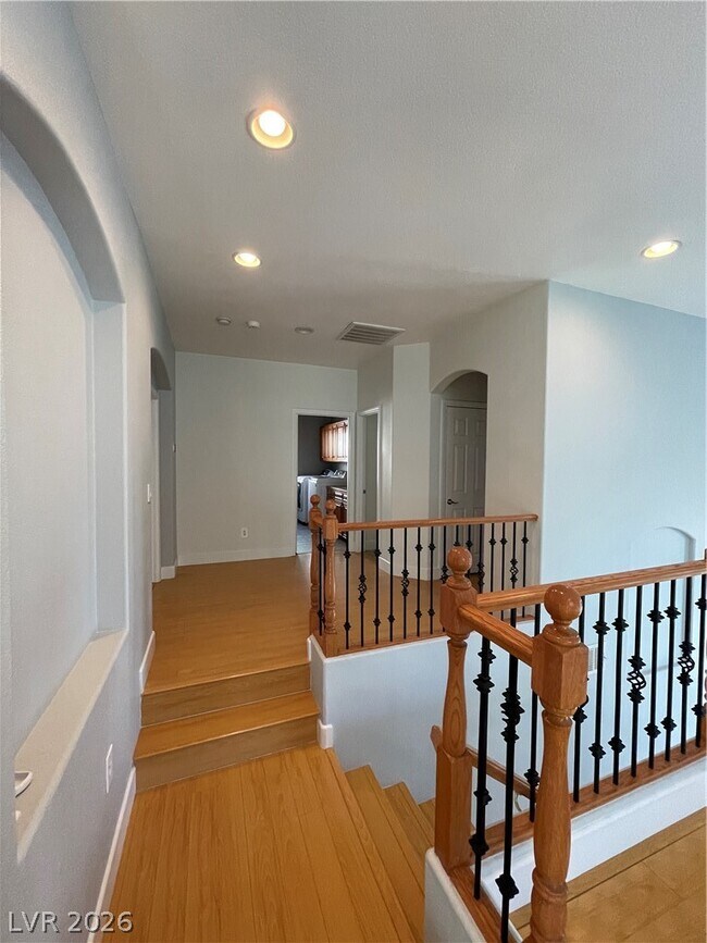 Building Photo - 4049 Bennett Mountain St