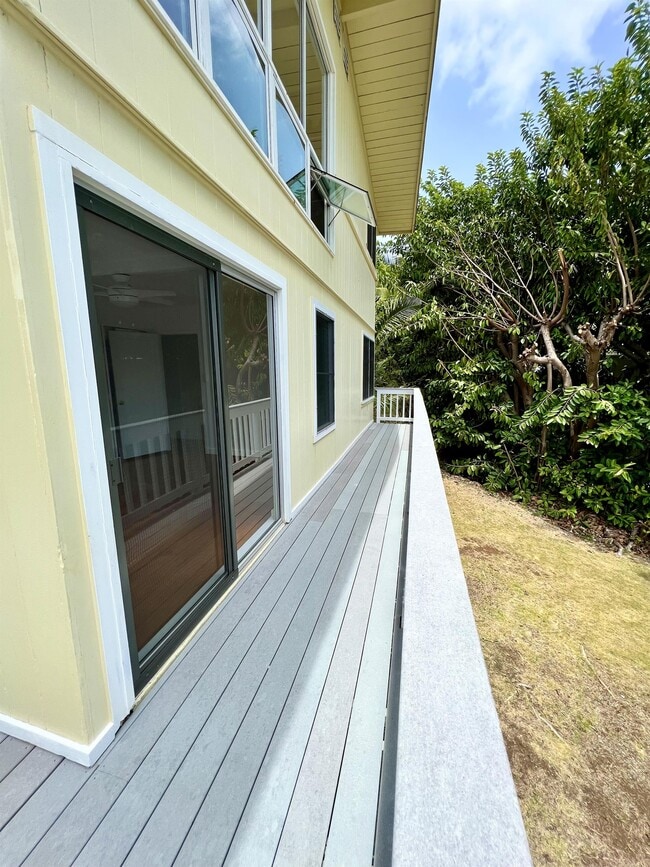 Building Photo - 330 Lapa Pl