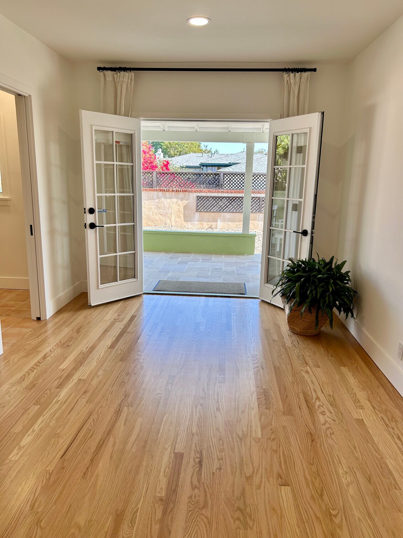 Building Photo - 4565 Estrella Ave