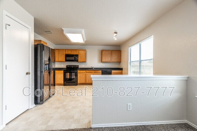 Building Photo - 8843 Kestrel Oak