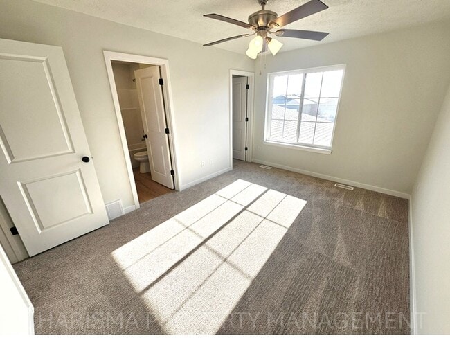 Building Photo - Tunis Drive Townhomes