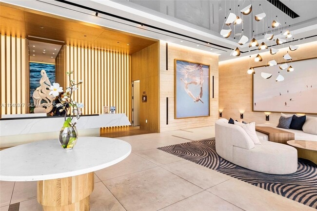 Building Photo - 151 N Seabreeze Blvd