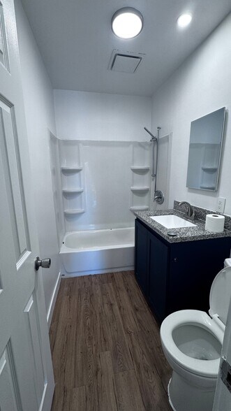 Building Photo - 8102 McKinley Ave