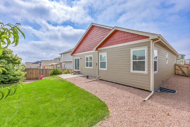 Building Photo - $3,150 - 5 Bed, 3 Bath Home in CO Springs ...