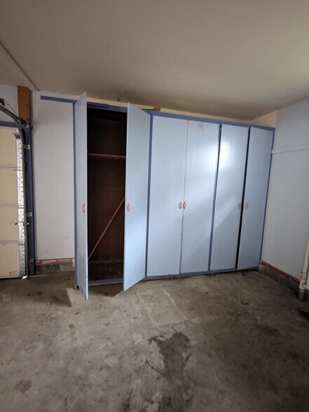 Building Photo - 2208 Westhaven Dr