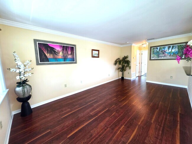 Building Photo - 69 Royal Oak Ct