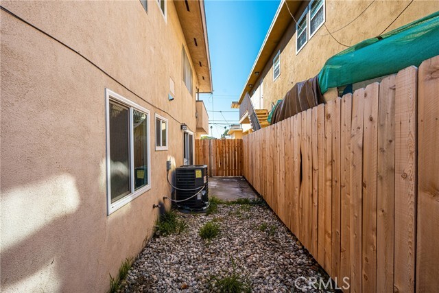 Building Photo - 121 S Illinois St