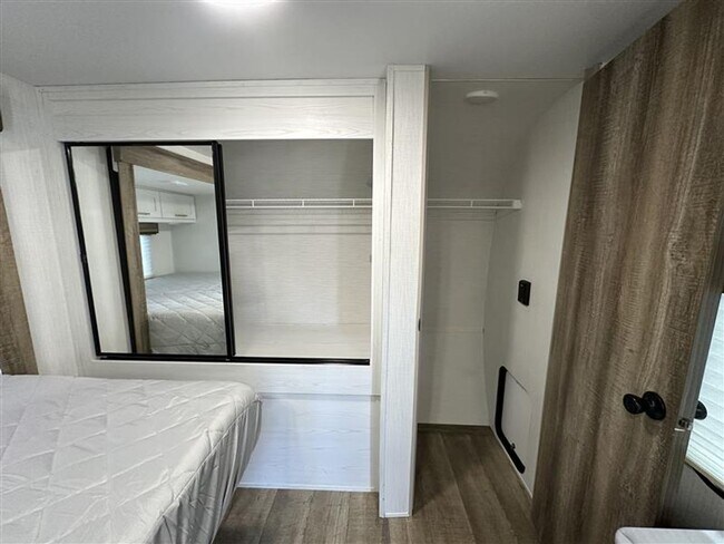 Building Photo - 17750 Hwy 155 S