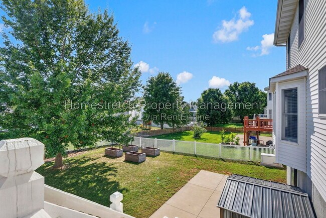 Building Photo - 6910 Emmons Dr