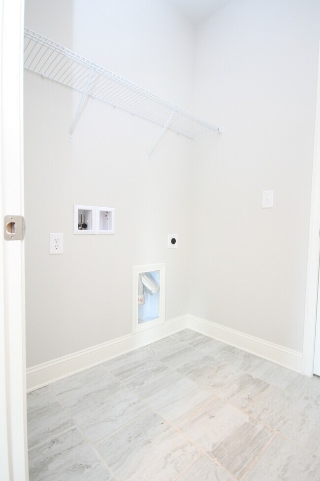 Building Photo - 7921 Gabriela Dr NW
