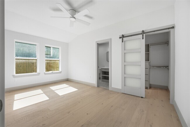 Building Photo - 1415 Tabor St