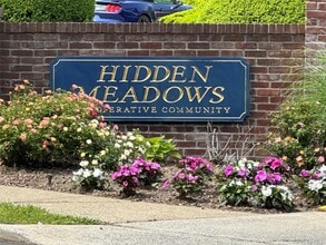 Building Photo - 67 Bailey Ct