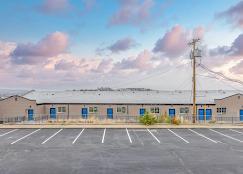 Building Photo - 2601 SW Hailey Ave
