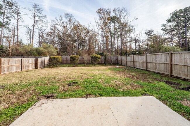 Building Photo - 3 Bedroom, 2.5 Bathroom Home in Hunters Bend - Ladson