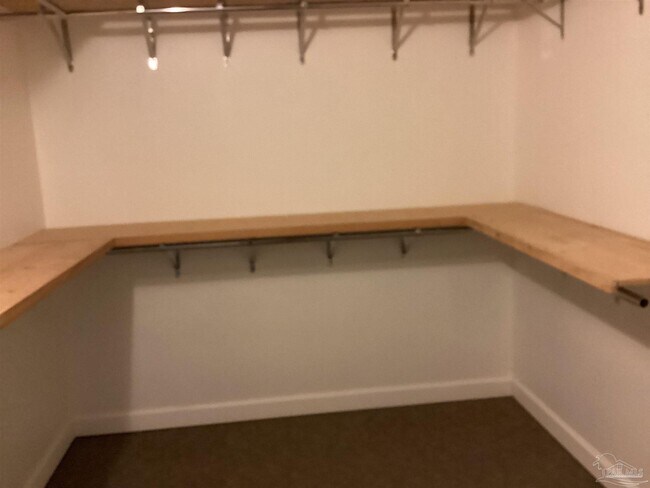 Building Photo - 1600 E Texar Dr