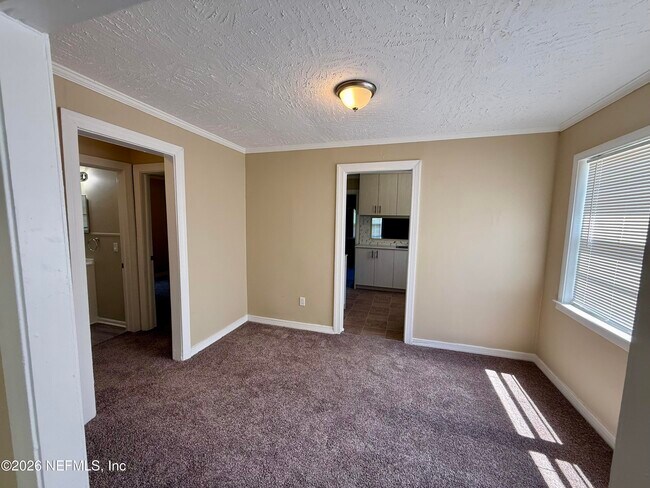 Building Photo - 2131 Thelma St