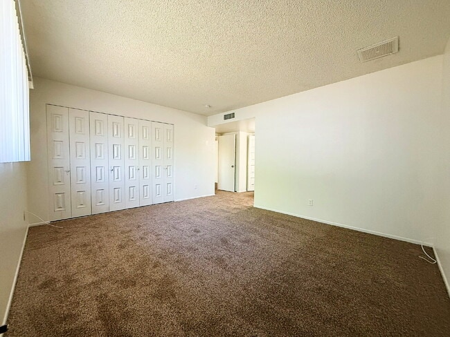 Building Photo - Fully Remodeled Home in Prime Location – Move-In Ready!