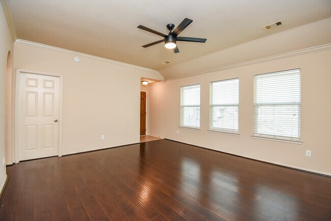 Building Photo - 20615 Maple Rain Ct