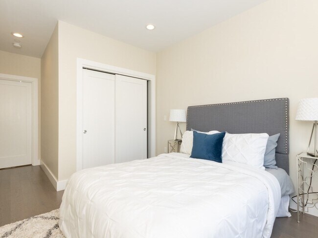 Building Photo - 39 A St