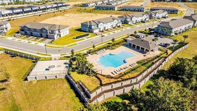 Building Photo - 16362 Bird of Paradise Ave