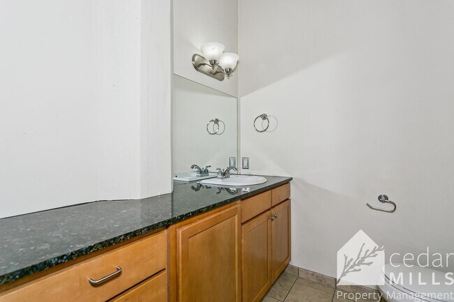 Building Photo - Lofts at St. Francis! 2 bed/2 bath for rent