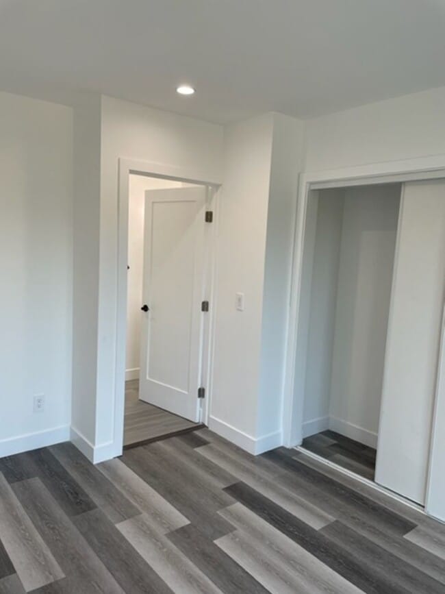 Building Photo - 20811 Tiara St