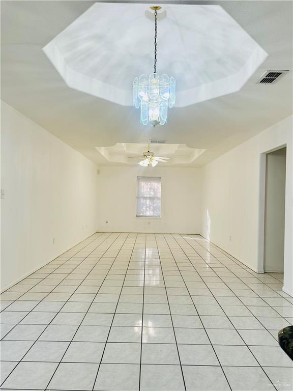 Building Photo - 17 Cedar Ave