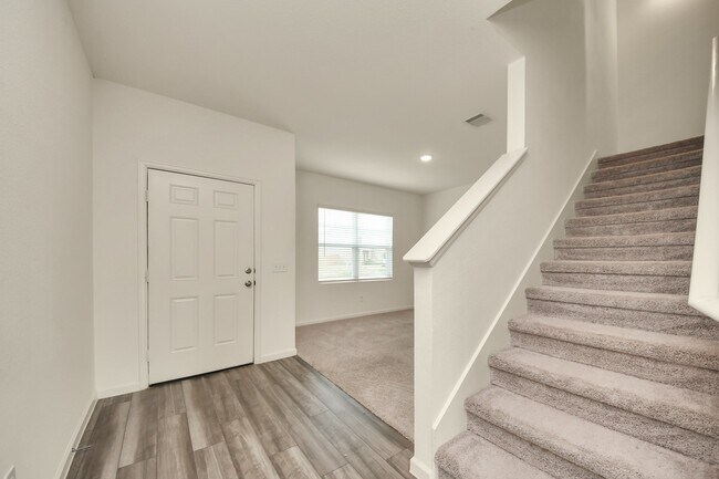 Building Photo - 5819 Bright Keel Dr