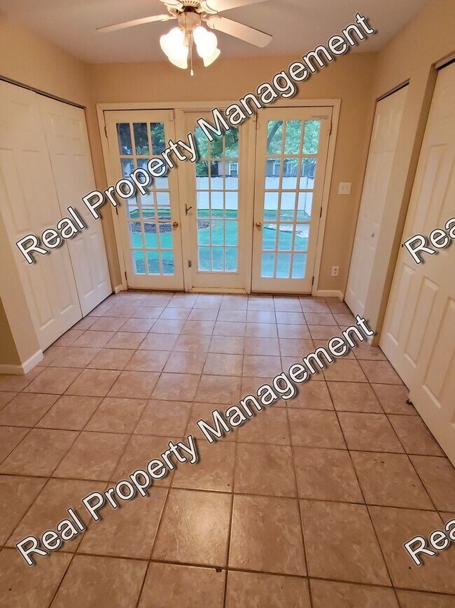 Building Photo - 3 Bedroom South Hammond Ranch