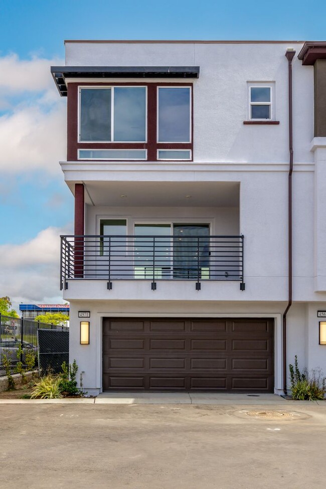 Building Photo - Available now! Brand New 4 Bedroom Townhom...