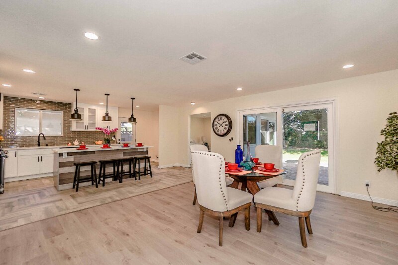 Building Photo - 717 Watson Ave