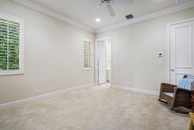Building Photo - 1831 Sabal Palm Dr