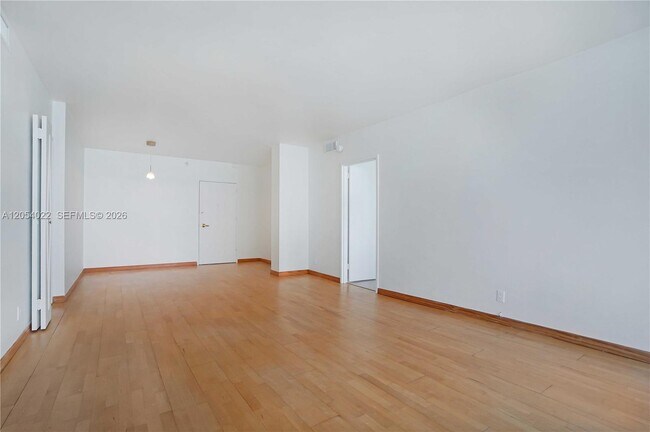 Building Photo - 5700 Collins Ave