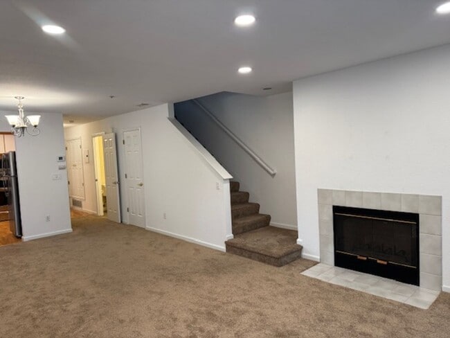 Building Photo - Wonderful 2 story condo in Ashford Ct-Detached 1 car garage, both bedrooms with attached bathroom...